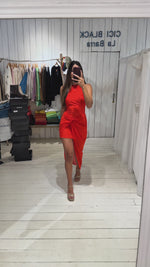 Cargar y reproducir el video en el visor de la galería, Vestido Venus
